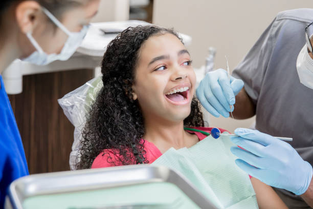 Best Emergency Cosmetic Dentistry (e.g., broken veneers) in Taft Heights, CA
